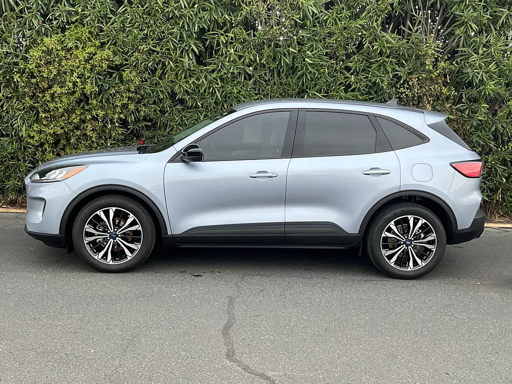 2022 Ford Escape - $21,988