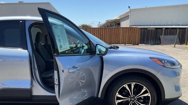 2022 Ford Escape SE