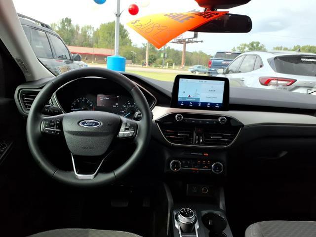 2022 Ford Escape - $21,895