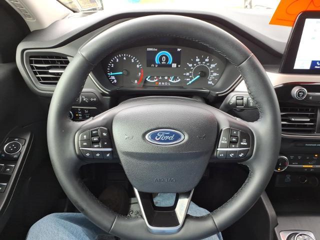 2022 Ford Escape - $21,895