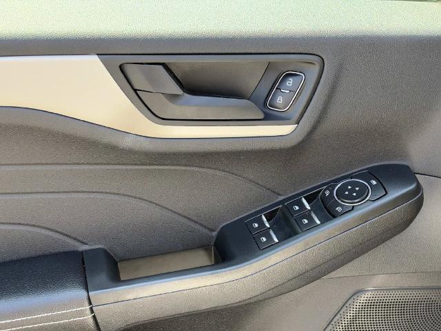 2022 Ford Escape - $13,285