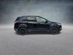 2017 Escape Thumbnail 4