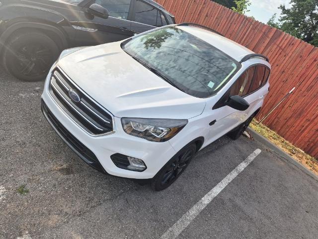 2019 Ford Escape SE — photo 1 of 24