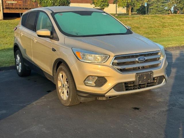 2017 Ford Escape SE — photo 1 of 3