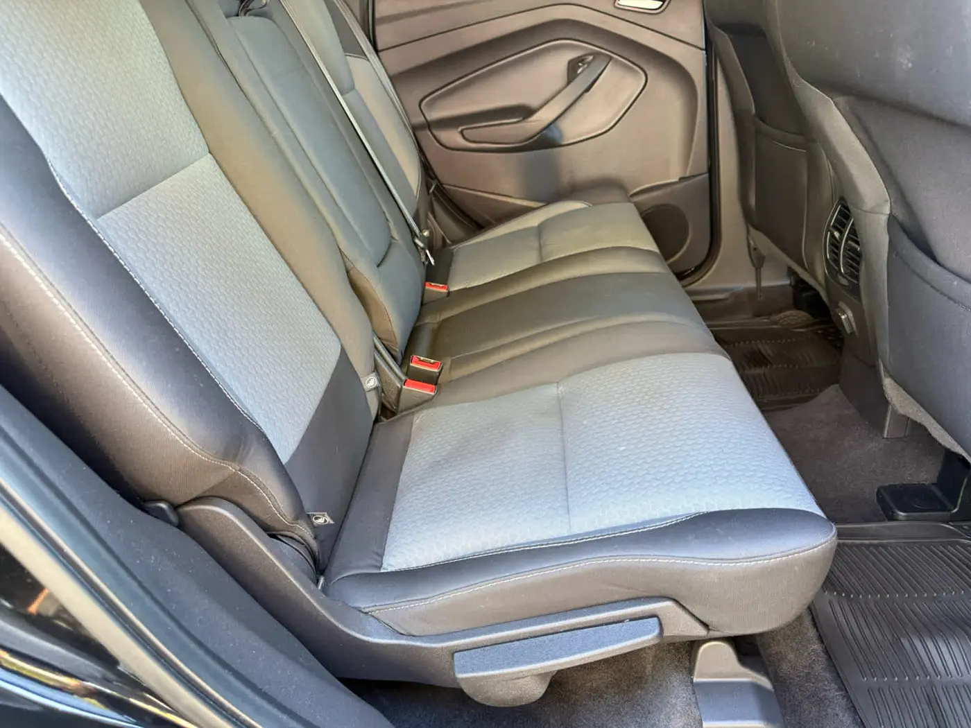 2018 Ford Escape - $11,400