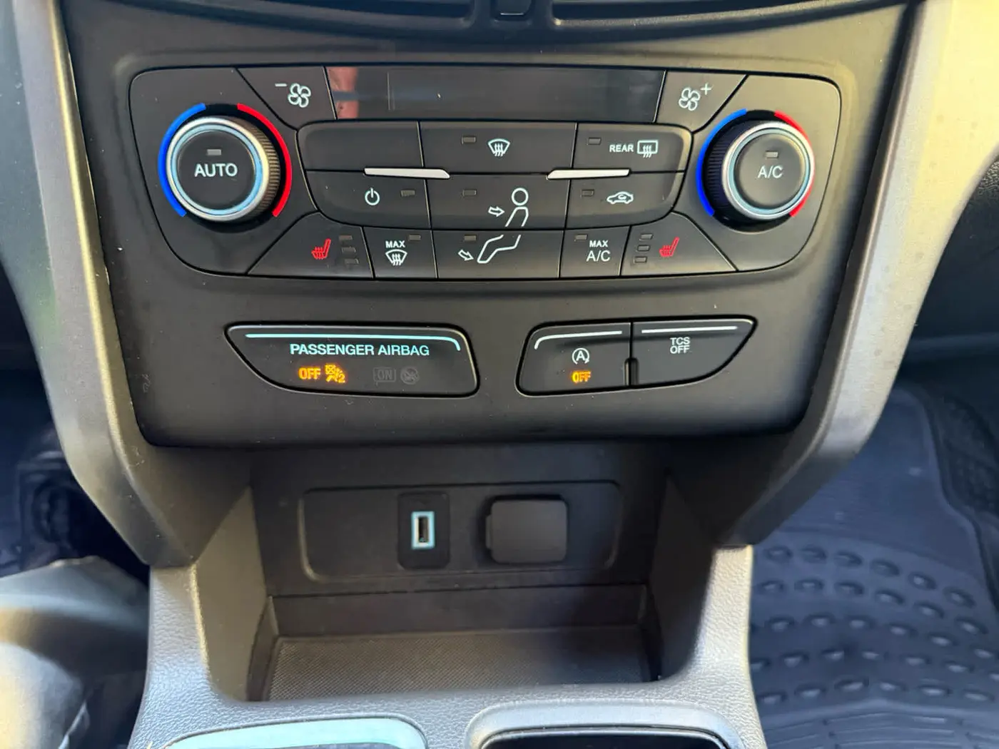 2018 Ford Escape - $11,400