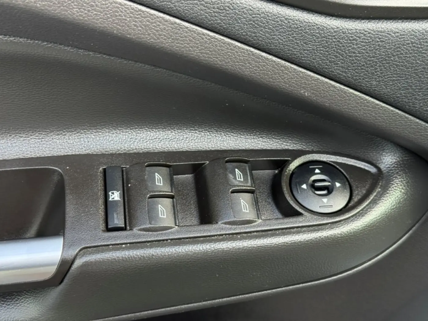 2017 Ford Escape - $6,999