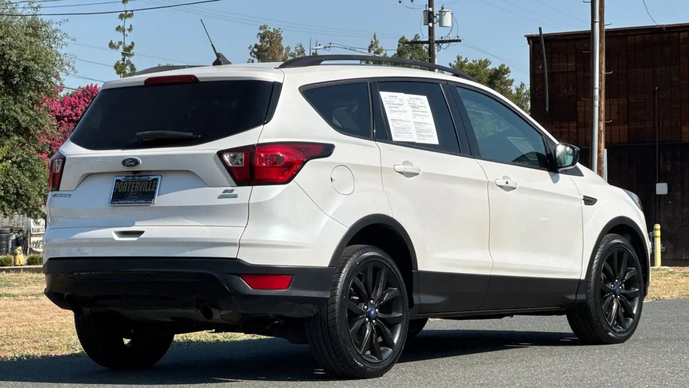 2019 Ford Escape SE