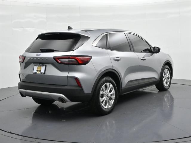 2023 Ford Escape - $22,990