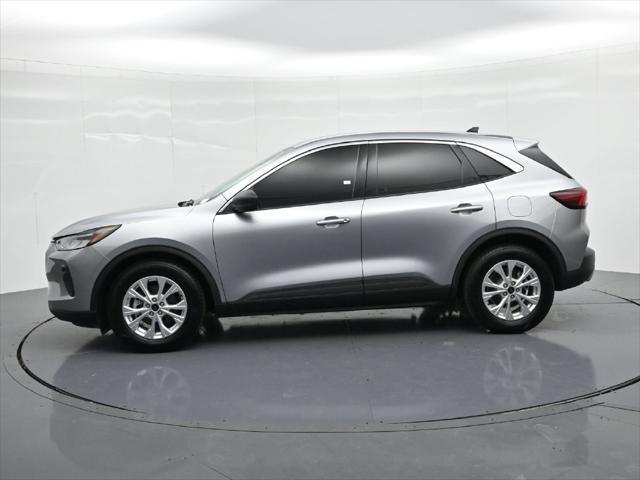2023 Ford Escape - $22,990