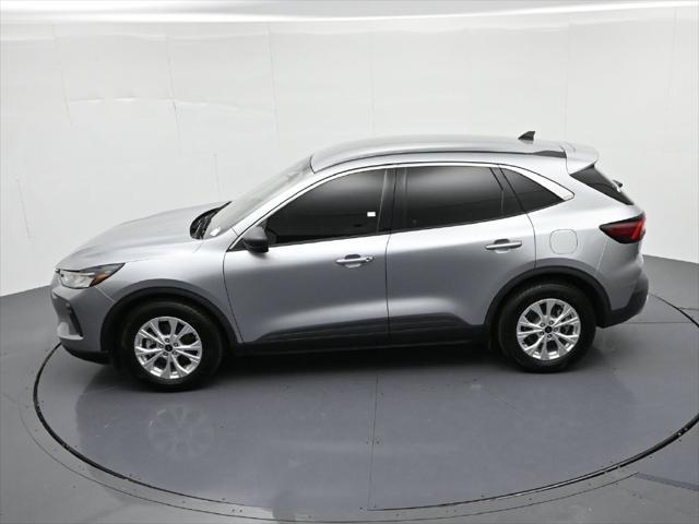 2023 Ford Escape - $22,990