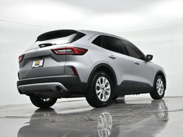 2023 Ford Escape - $22,990