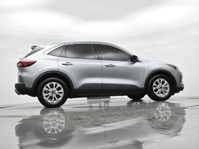 2023 Ford Escape - $22,990