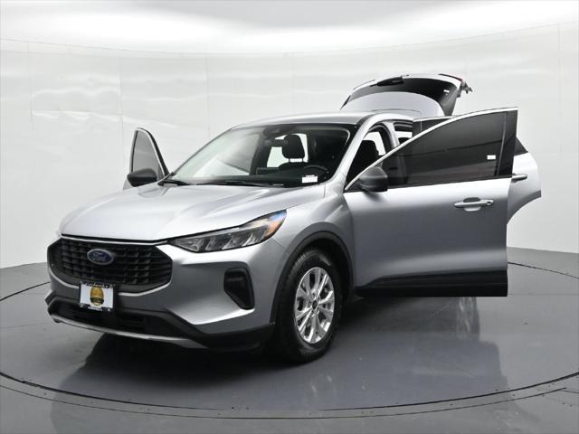 2023 Ford Escape - $22,990
