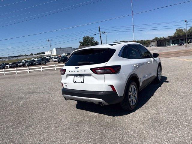 2024 Ford Escape - $23,499