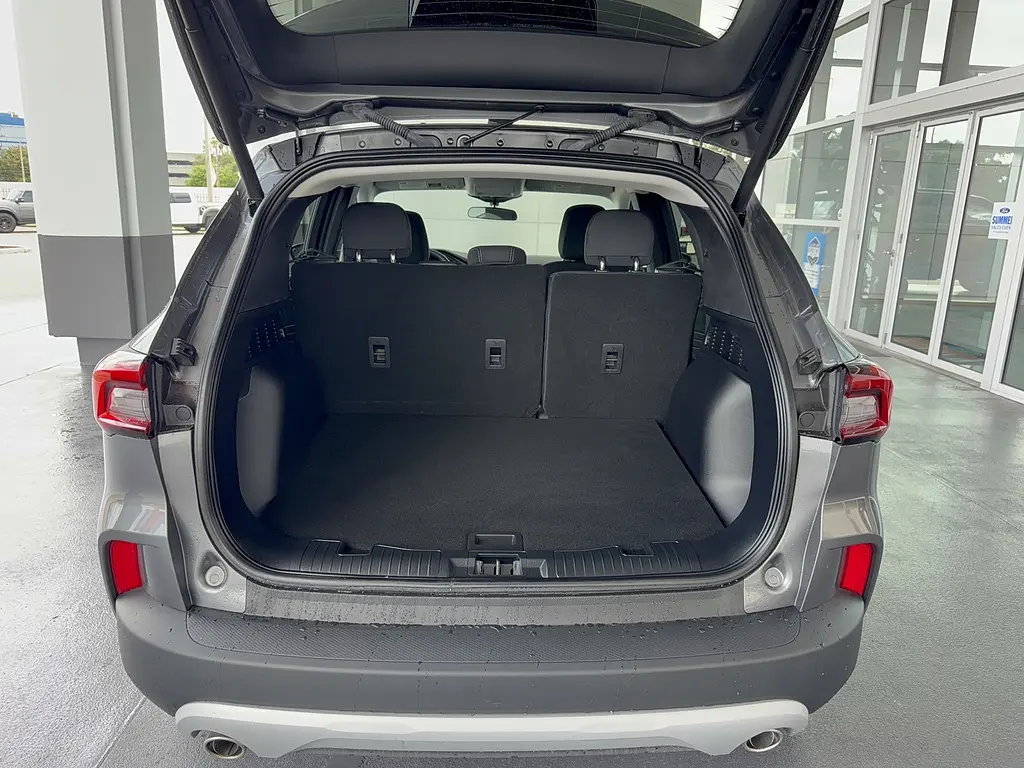2025 Ford Escape - $30,995