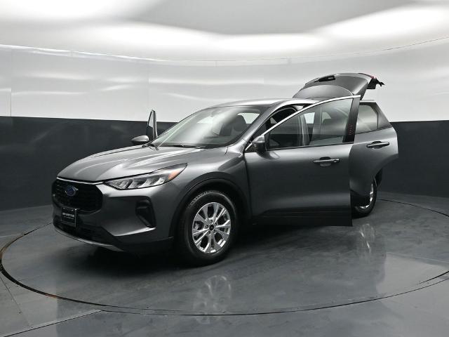 2023 Ford Escape - $24,585