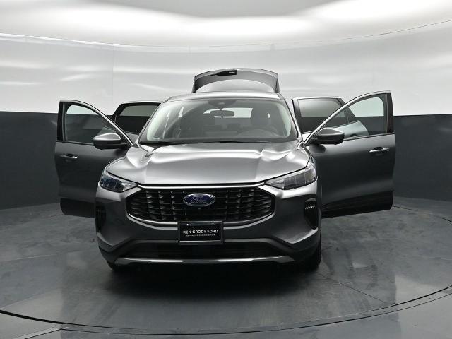 2023 Ford Escape - $24,585