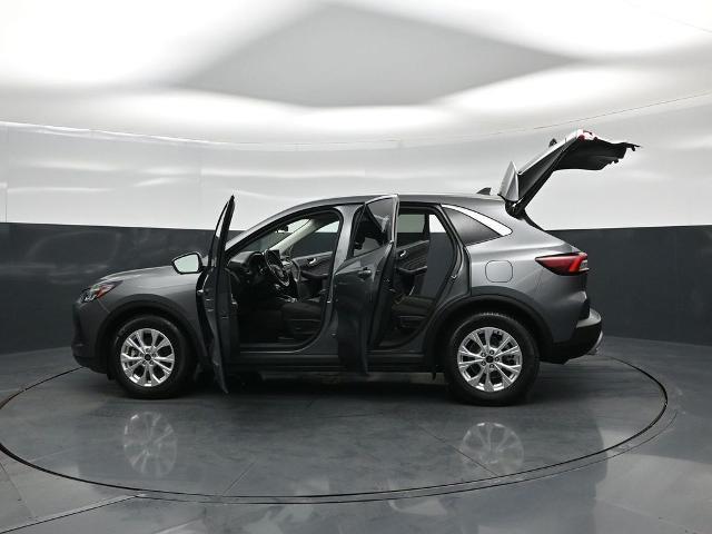2023 Ford Escape - $24,585