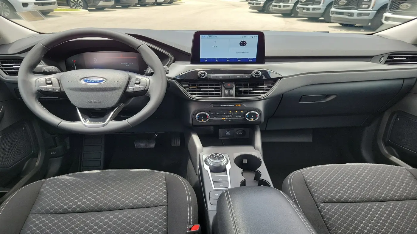 2023 Ford Escape - $17,990