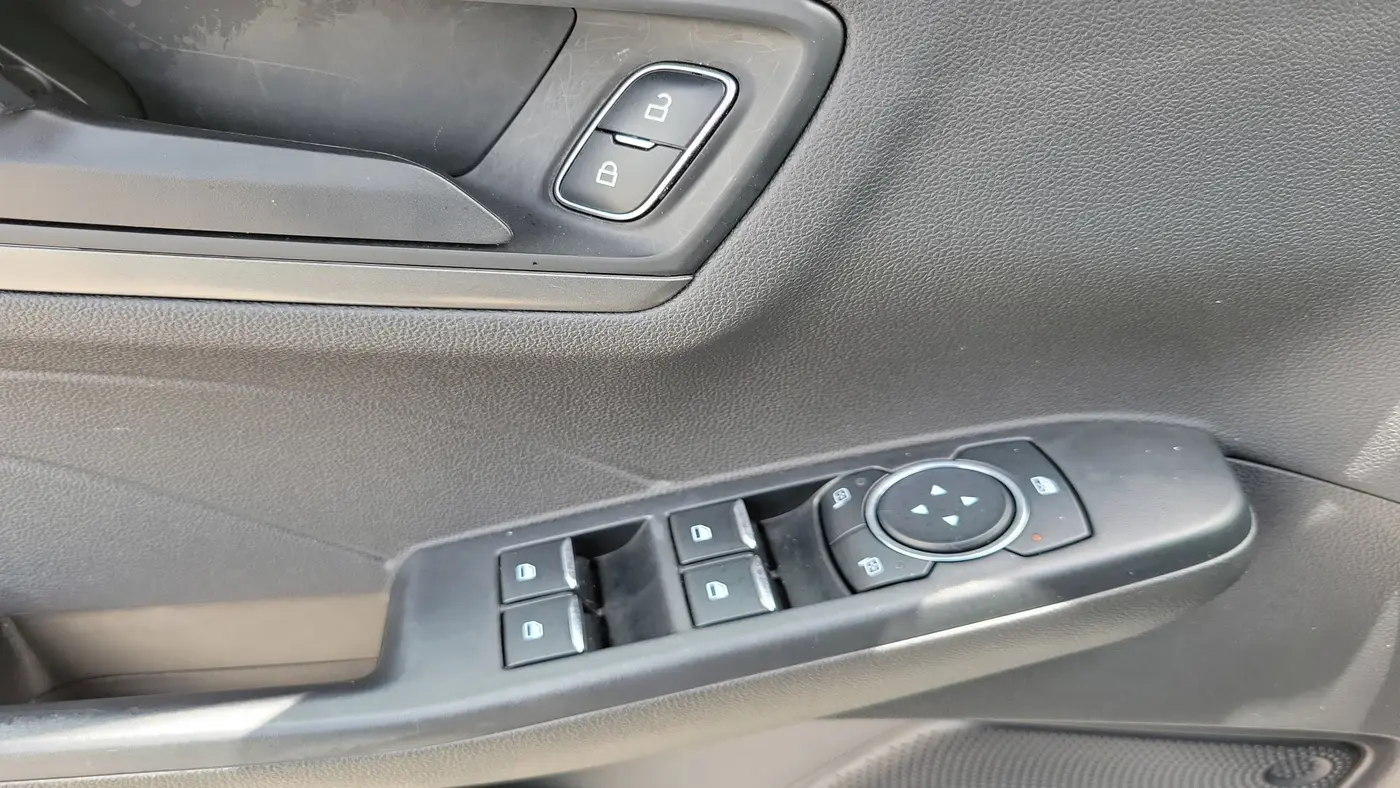 2023 Ford Escape - $17,990