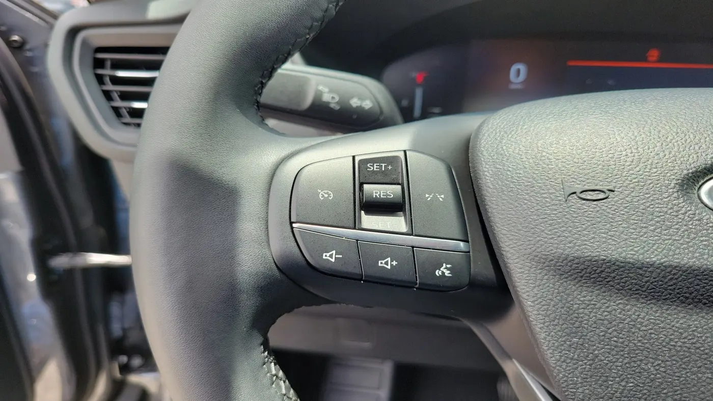 2023 Ford Escape - $17,990