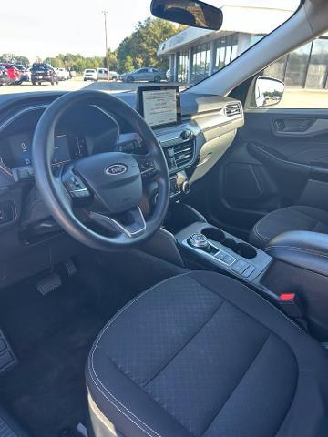 2025 Ford Escape - $18,998