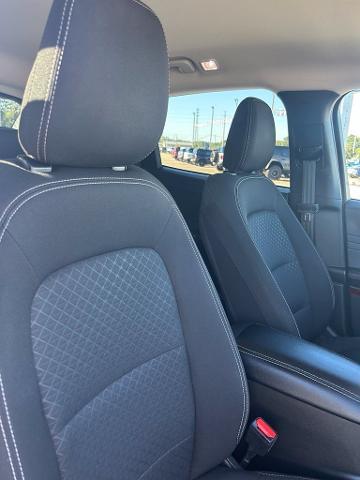 2025 Ford Escape - $18,998