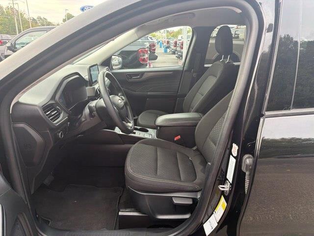 2025 Ford Escape - $26,975