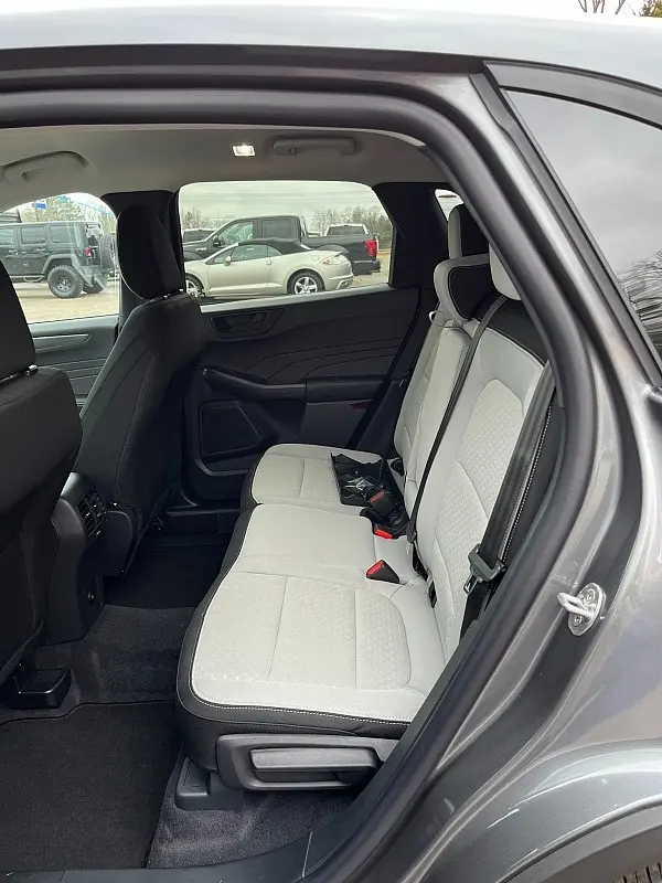 2026 Ford Escape - $28,911