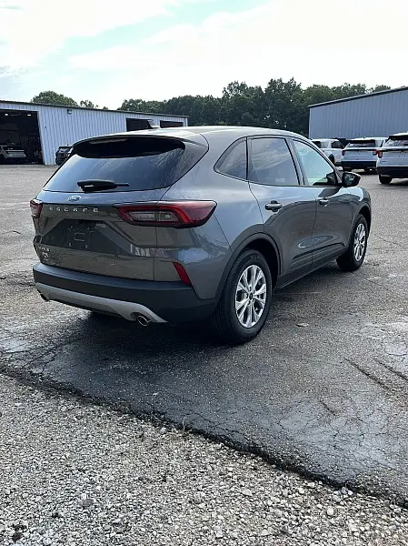 2026 Ford Escape - $28,911
