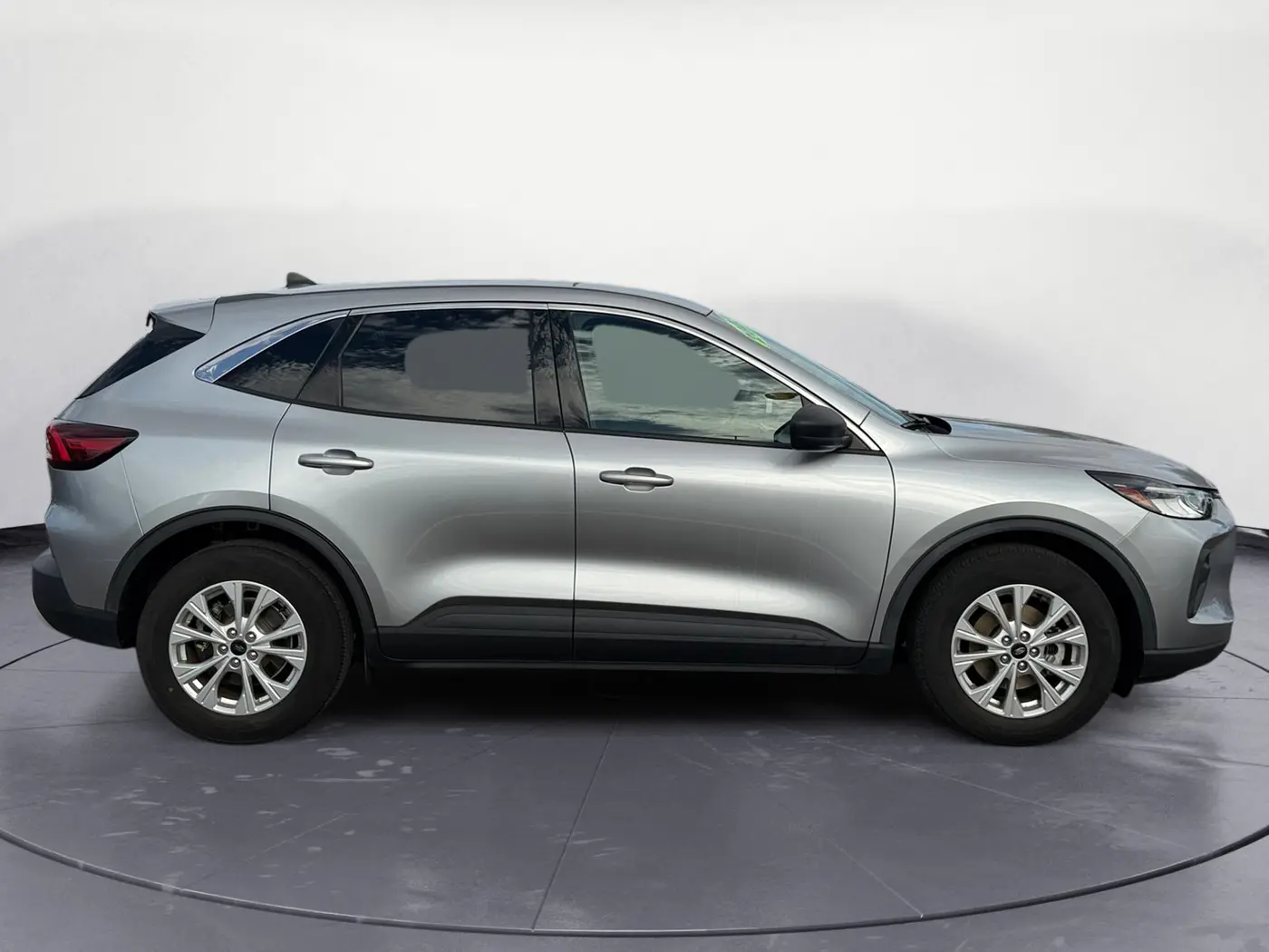 2023 Ford Escape - $21,691