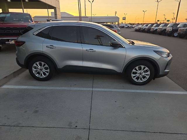 2023 Ford Escape - $21,988