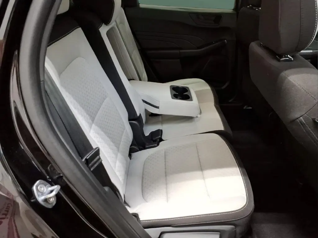 2024 Ford Escape - $21,995