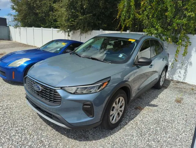 2024 Ford Escape Active — photo 1 of 12