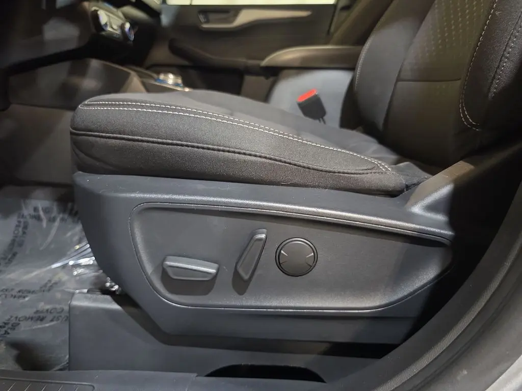 2024 Ford Escape - $19,831