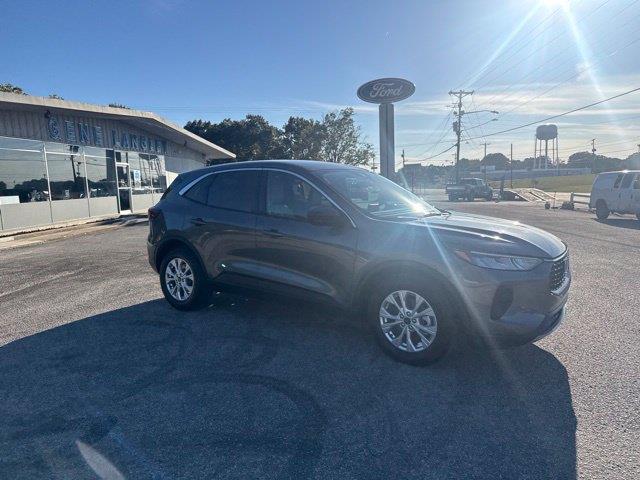 2024 Ford Escape - $19,499