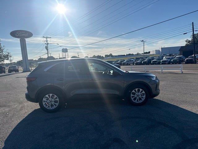 2024 Ford Escape - $19,499