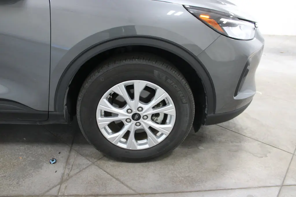 2025 Ford Escape - $21,698