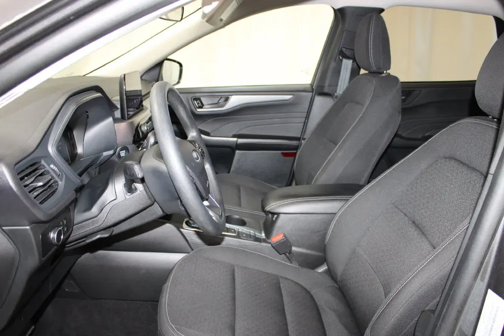 2025 Ford Escape - $21,698