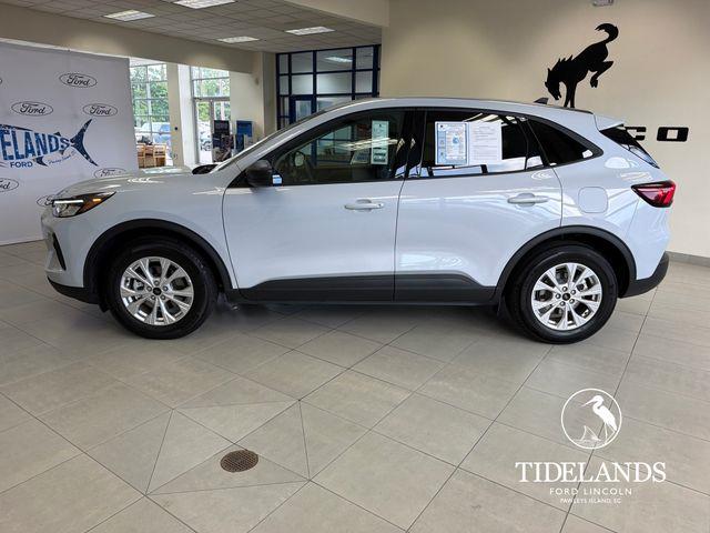 2026 Ford Escape - $25,100