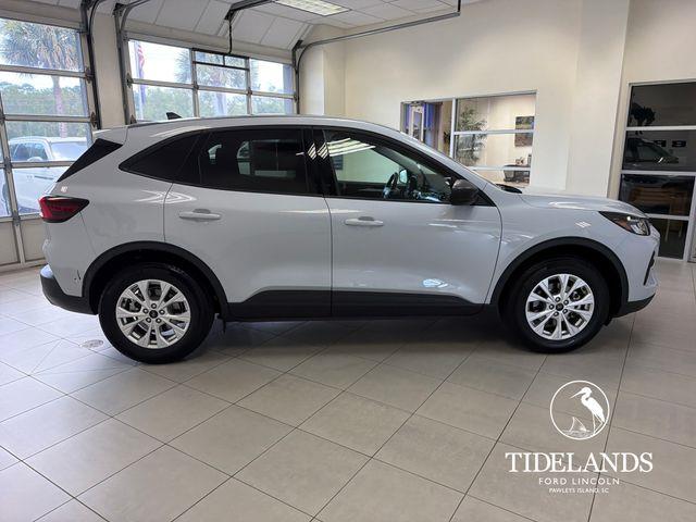 2026 Ford Escape - $25,100