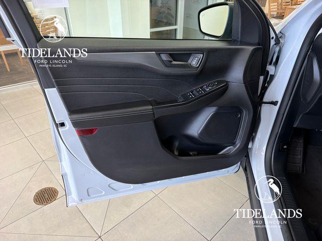 2026 Ford Escape - $22,500