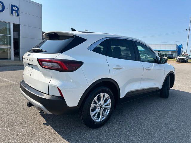 2023 Ford Escape - $22,323