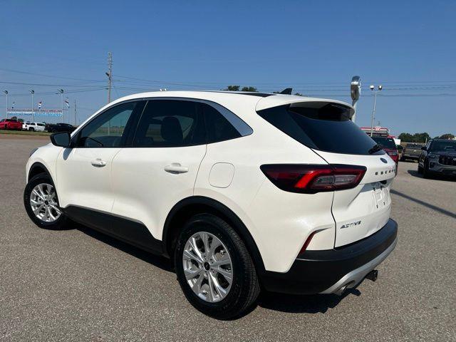 2023 Ford Escape - $22,323