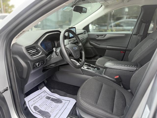 2024 Ford Escape - $22,900