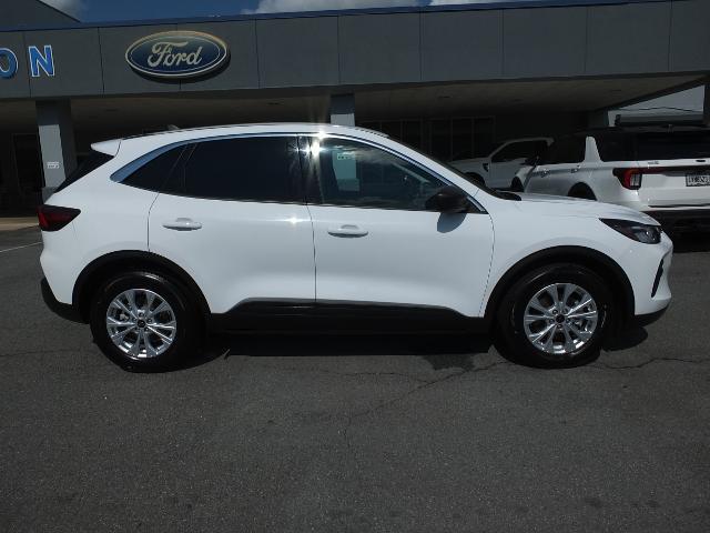 2024 Ford Escape Active — photo 1 of 12