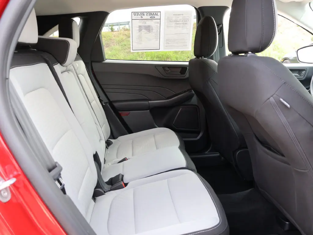 2025 Ford Escape - $24,991
