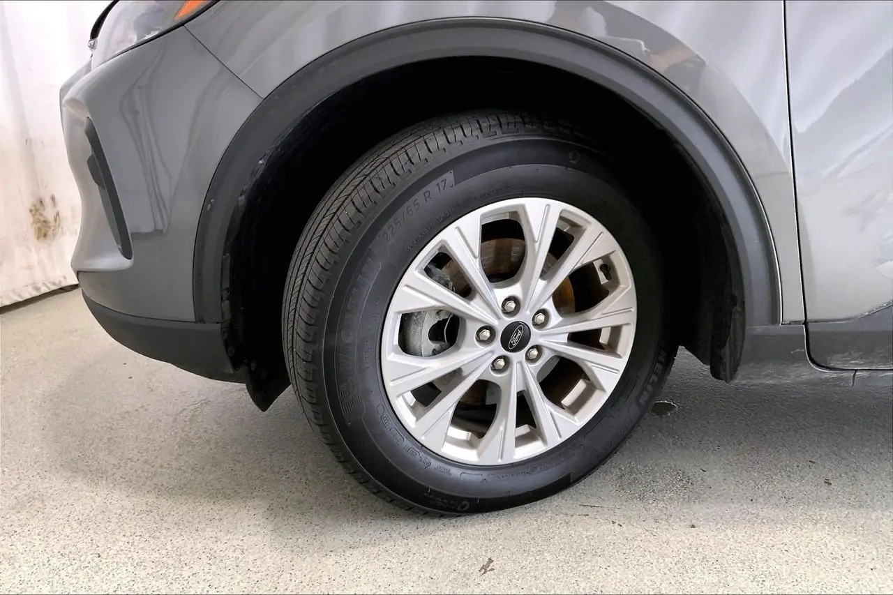 2025 Ford Escape - $18,683