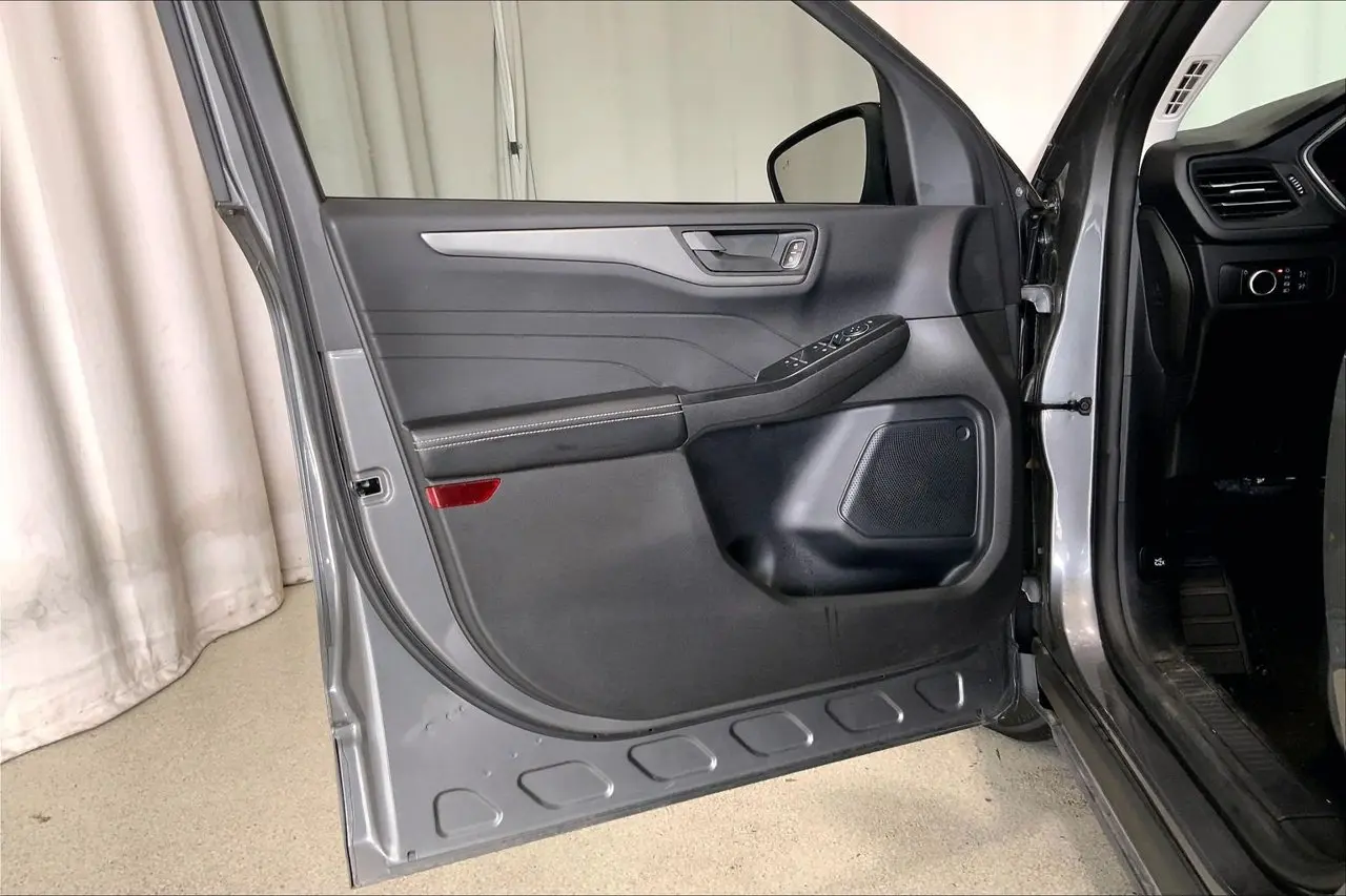 2025 Ford Escape - $18,683